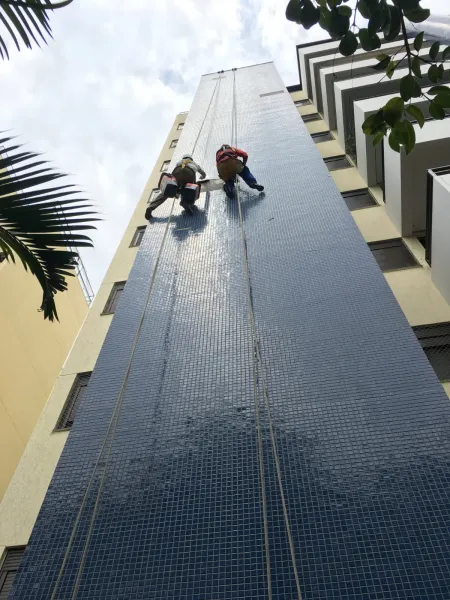 Imagem ilustrativa de Impermeabilização de fachadas cerâmicas em sp